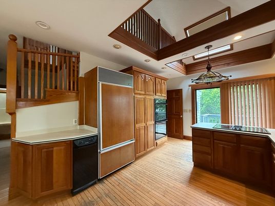 Interior, Kitchen, Pendant Lights, Recessed Lighting, Wooden Beams, Wood Texture Flooring
