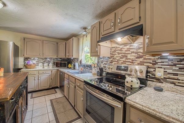 Interior, Kitchen, Stainless Steel Appliances