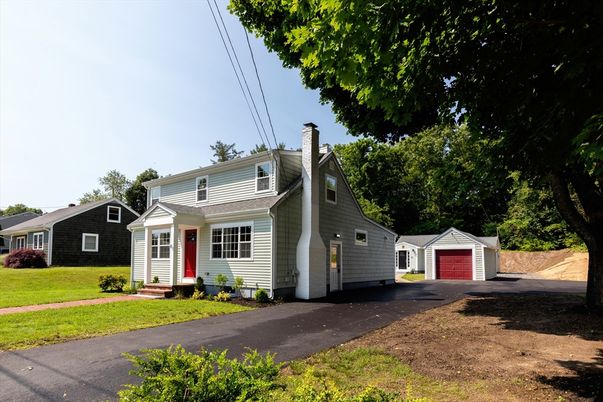 Detached Garage, Exterior, Facade, Cape Cod