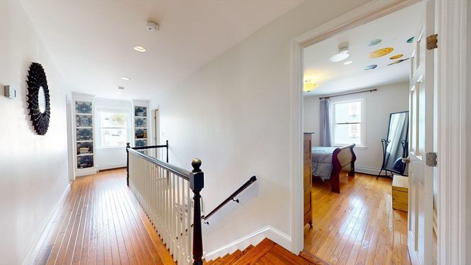 Interior, Recessed Lighting, Wood Texture Flooring
