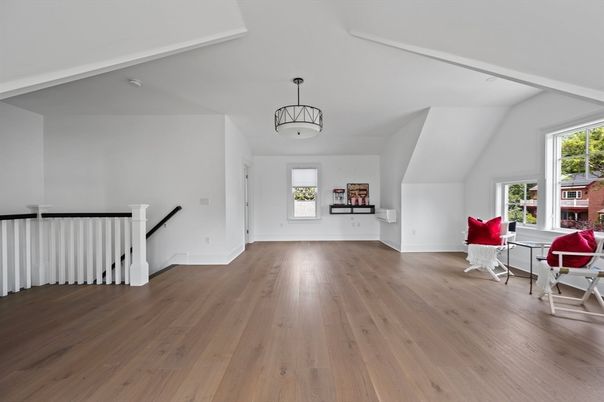 Interior, Pendant Lights, Wood Texture Flooring