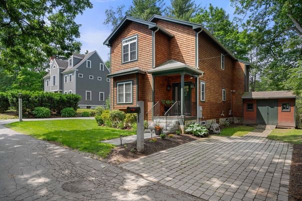 Exterior, Facade, Brick Facade, Queen Anne Victorian