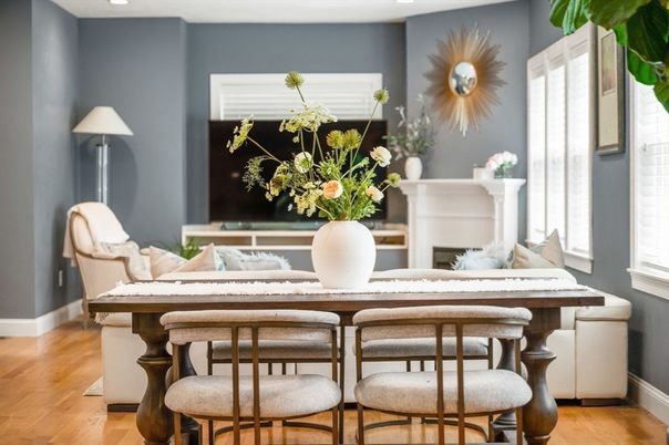 Dining room, Fireplace, Interior, Recessed Lighting, Wood Texture Flooring