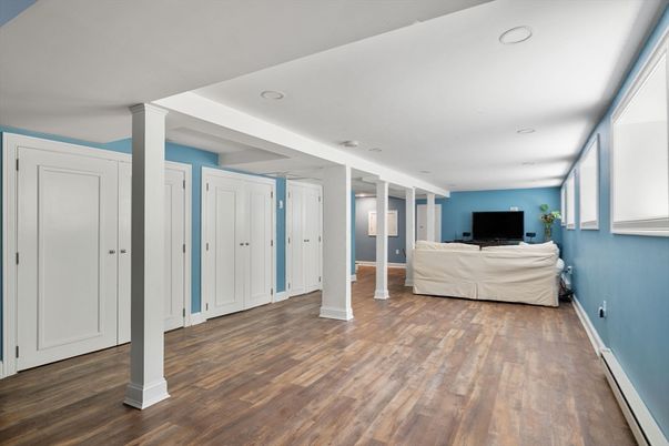 Interior, Recessed Lighting, Wood Texture Flooring