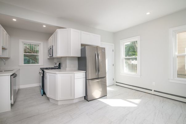 Interior, Kitchen, Marble, Recessed Lighting, Washer
