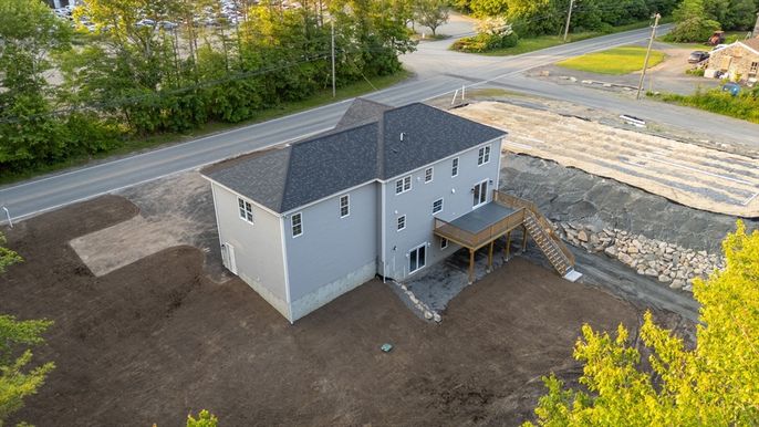 Exterior, Drone