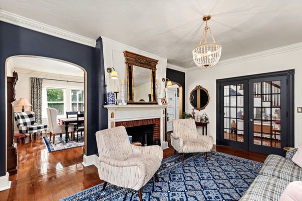 Chandelier, Dining room, Fireplace, Interior, Living room, Pendant Lights, Wood Texture Flooring