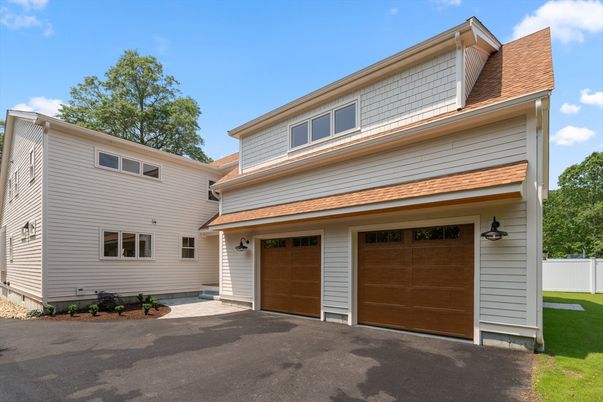 Attached, Exterior, Facade, Modern