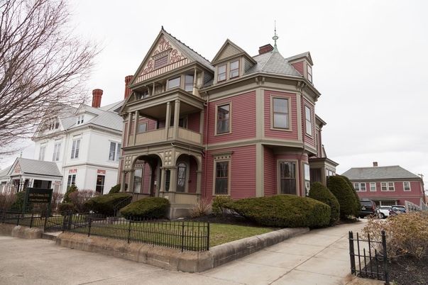 Exterior, Facade, Queen Anne Victorian