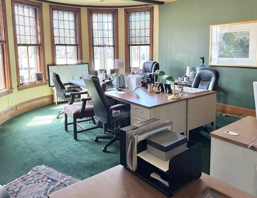 Home Office, Interior