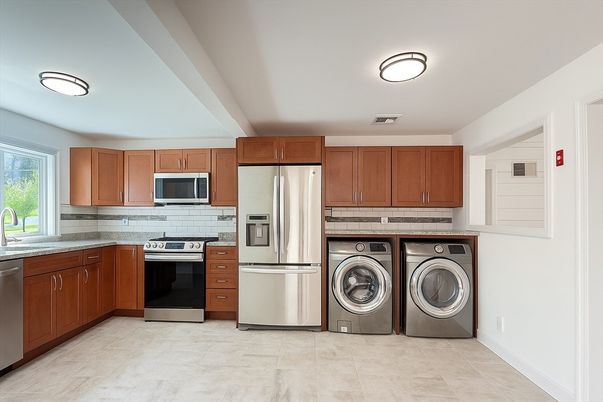 Interior, Kitchen, Recessed Lighting, Stainless Steel Appliances, Washer