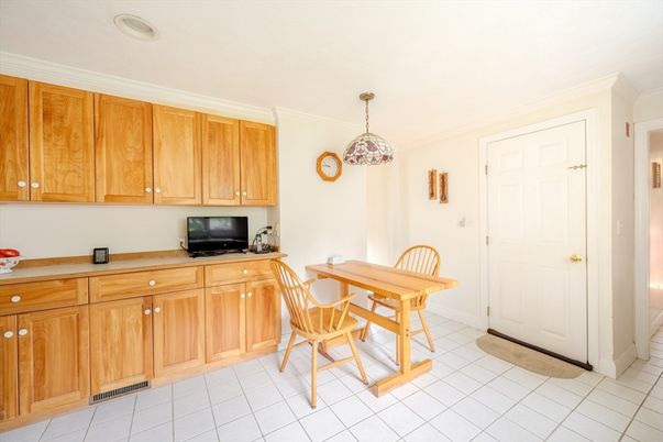 Dining room, Interior