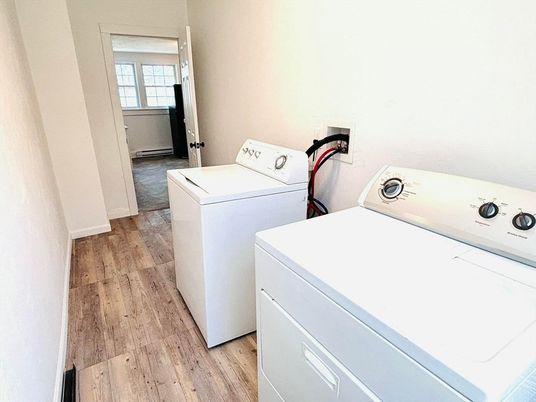 Interior, Washer, Wood Texture Flooring