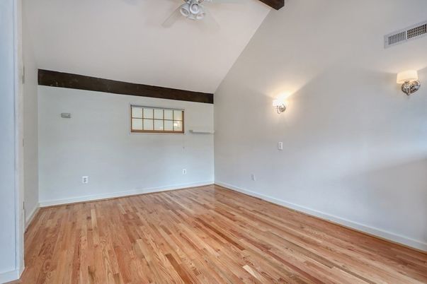 Empty room, Interior, Wooden Beams, Wood Texture Flooring