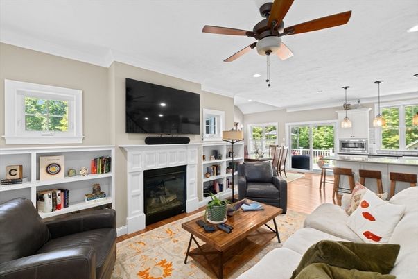 Fireplace, Interior, Kitchen, Living room, Pendant Lights, Recessed Lighting, Wood Texture Flooring