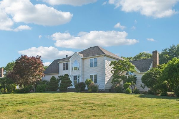 Backyard, Exterior, Facade, Georgian