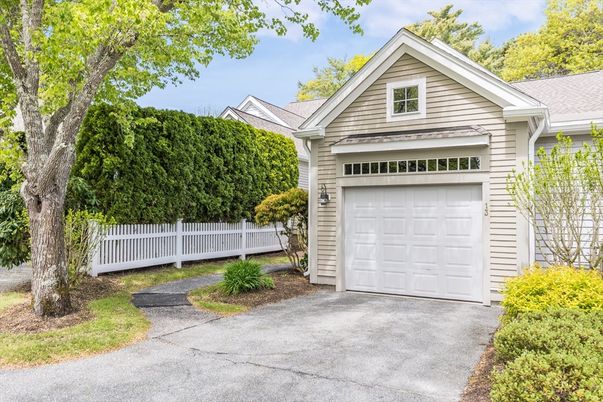 Attached, Detached Garage, Exterior, Facade, American Craftsman