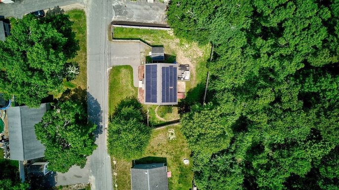 Exterior, Drone
