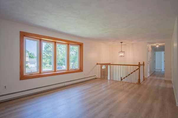 Interior, Pendant Lights, Wood Texture Flooring