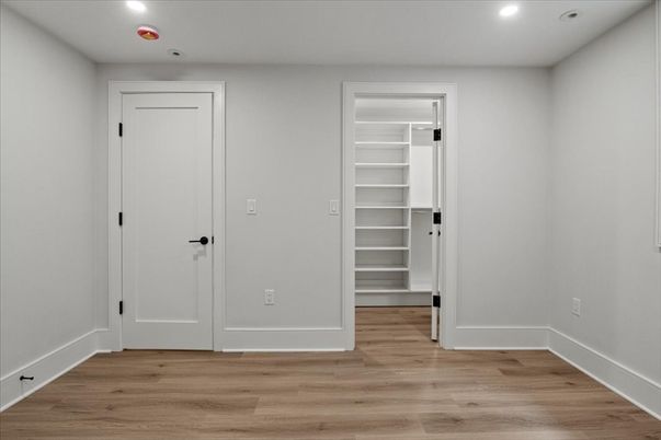 Empty room, Interior, Recessed Lighting, Wood Texture Flooring