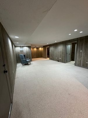 Empty room, Interior, Recessed Lighting