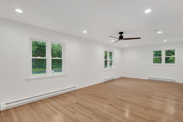 Empty room, Interior, Recessed Lighting, Wood Texture Flooring
