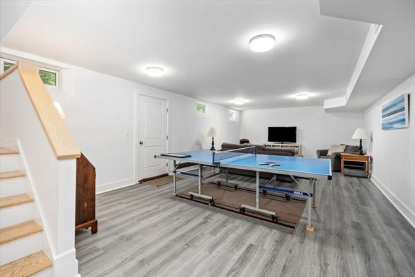 Game Room, Interior, Wood Texture Flooring