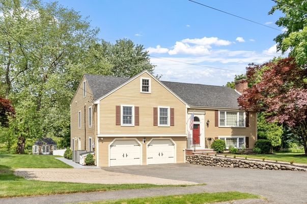 Attached, Exterior, Facade, Raised Ranch