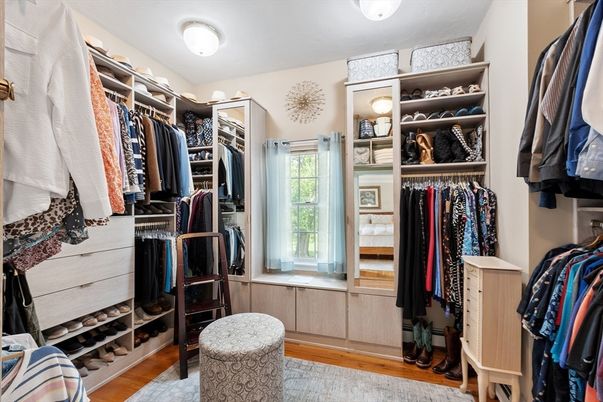 Interior, Walk-in Closets, Wood Texture Flooring
