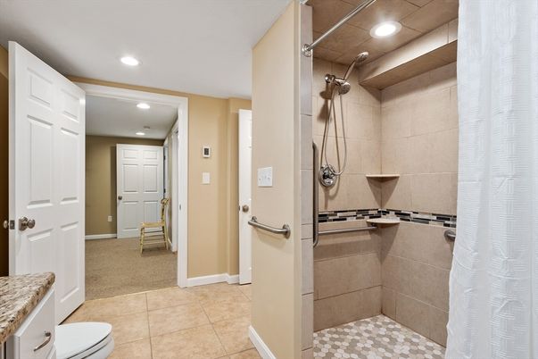Bathroom, Interior, Recessed Lighting