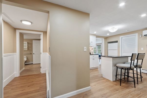 Interior, Recessed Lighting, Wood Texture Flooring