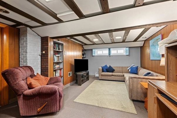 Interior, Living room, Recessed Lighting, Wooden Beams, Wooden Walls