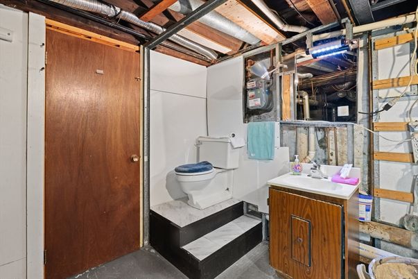 Bathroom, Interior, Wooden Beams
