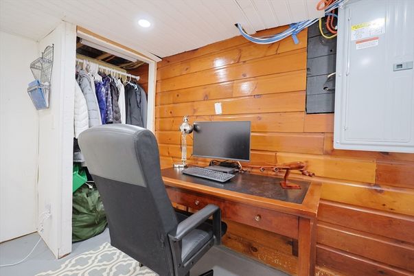 Home Office, Interior, Recessed Lighting, Wooden Walls