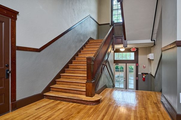 Interior, Pendant Lights, Wood Texture Flooring