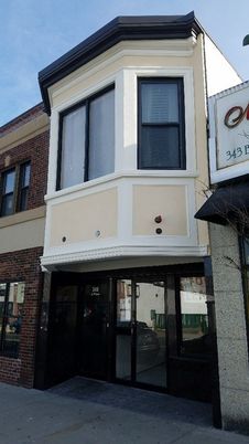 Exterior, Facade, Brick Facade, Rowhouse