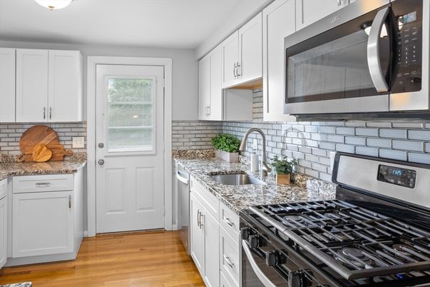 Interior, Kitchen, Stainless Steel Appliances, Wood Texture Flooring