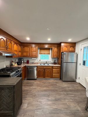Interior, Kitchen, Recessed Lighting, Wood Texture Flooring
