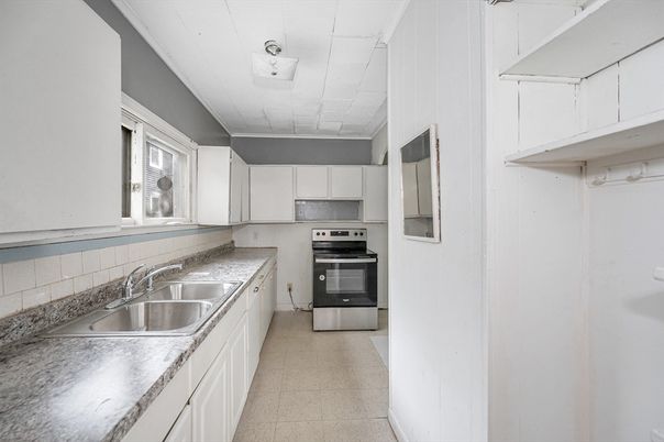 Interior, Kitchen, Stainless Steel Appliances