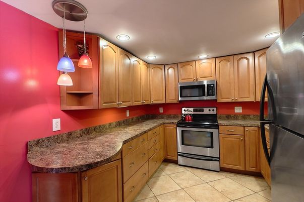 Interior, Kitchen, Pendant Lights, Recessed Lighting, Stainless Steel Appliances