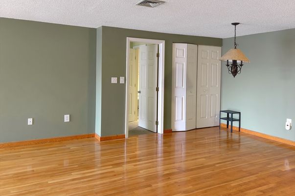 Empty room, Interior, Pendant Lights, Wood Texture Flooring