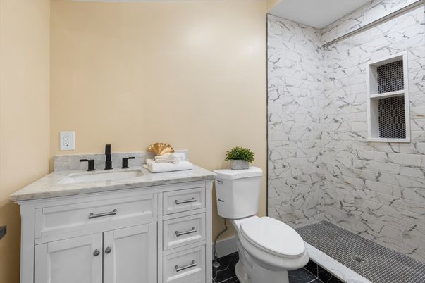 Bathroom, Interior, Marble, Marble Walls