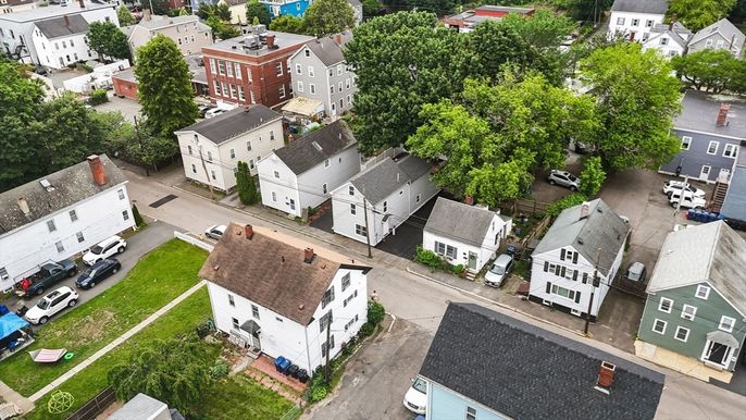 Exterior, Drone