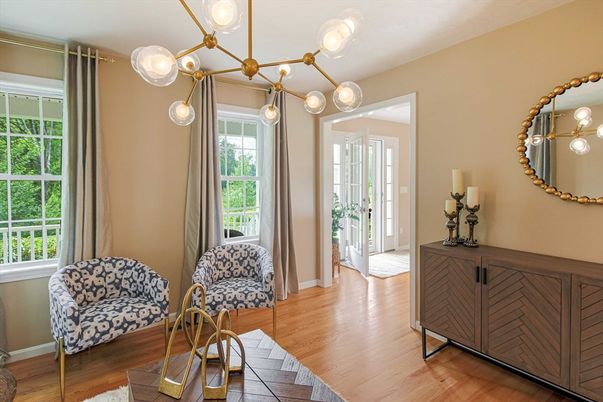 Interior, Pendant Lights, Wood Texture Flooring