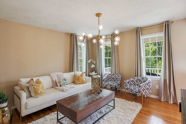 Interior, Living room, Pendant Lights, Wood Texture Flooring