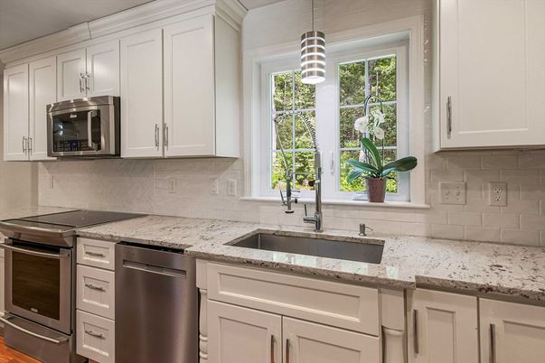 Interior, Kitchen, Pendant Lights, Stainless Steel Appliances