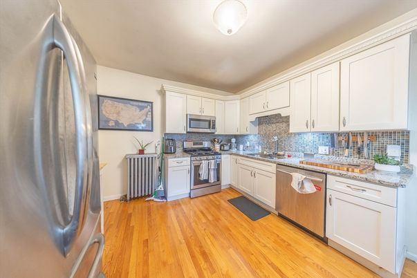 Interior, Kitchen, Stainless Steel Appliances, Wood Texture Flooring