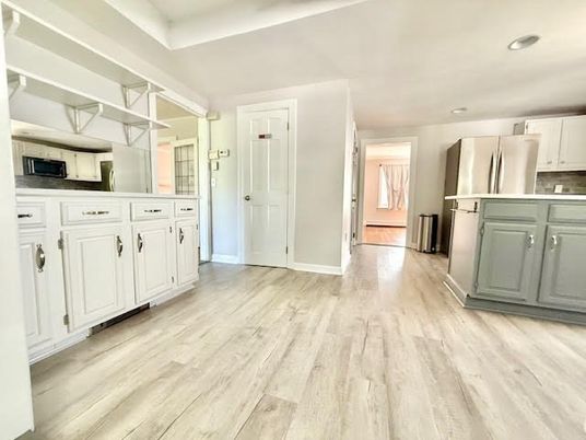 Interior, Kitchen, Recessed Lighting, Wood Texture Flooring
