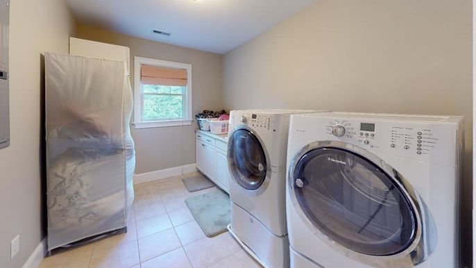 Interior, Washer