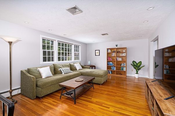 Interior, Living room, Recessed Lighting, Wood Texture Flooring